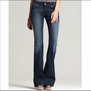 NWOT J BRAND LOVE STORY JEANS, 28